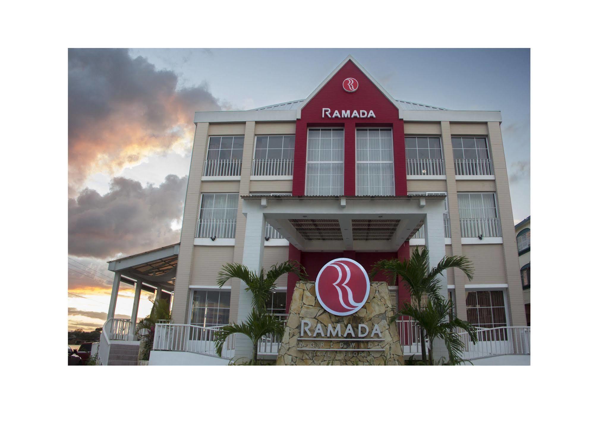 Ramada Tikal Isla De Flores Hotel Exterior photo